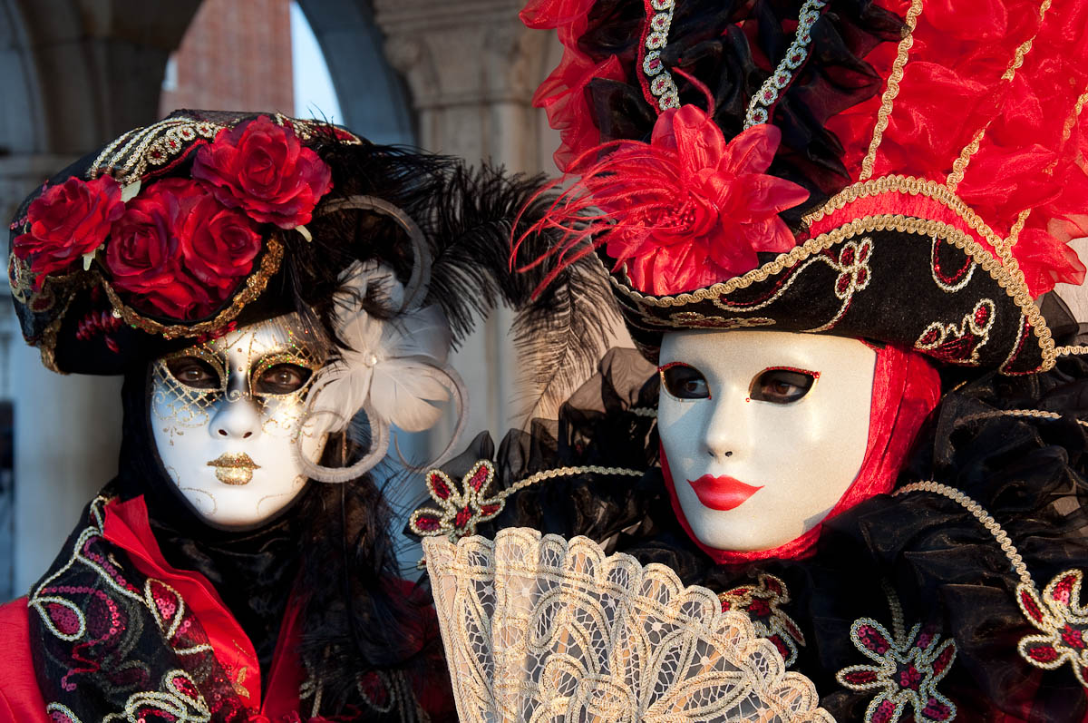 Ciao, Carnevale or 9 Authentic Italian Carnival Experiences You Should Have  - Rossi Writes
